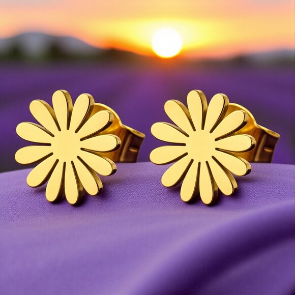 ๐ Minimalist Daisy Flower Stud Earrings 18K Gold Plated Stainless Steel - Picture 8 of 8
